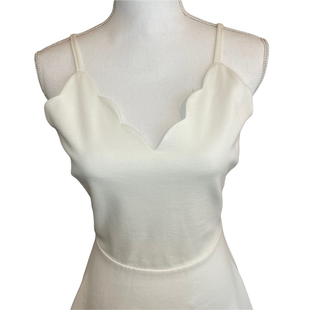 LOVE...ADY Creamy White Scallop Front Fit & Flare Skater Mini Dress. S - Picture 4 of 12